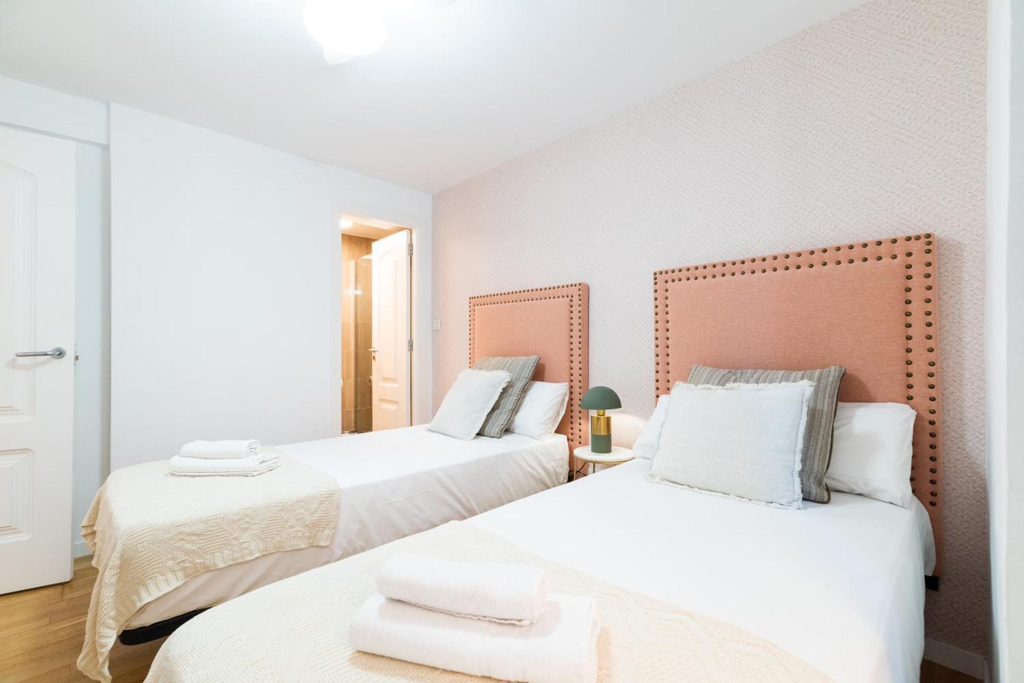Moderno Apartamento En Granada Centro Buitenkant foto